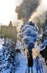 Gegen 16.30 Uhr legte 44 1486 eine fulminale Abfahrt vor dem D 556 im Bahnhof Oberhof (Thür) hin. (21.02.1991) <i>Foto: Wolfgang Bügel</i>