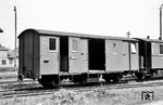 Post-/Gepäckwagen KPwiPost "153 Stg" der Bottwartalbahn in Heilbronn Süd. (20.04.1959) <i>Foto: Gerhard Karl</i>