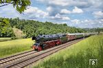 01 1104 mit DPE 347 nach Frankfurt/M (- Wiesbaden) im Edertal bei Felsberg-Altenbrunslar. (20.05.2025) <i>Foto: Joachim Schmidt</i>