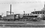 50 1383 an der Bekohlungsanlage in ihrem Heimat-Bw Köln-Eifeltor. (14.07.1960) <i>Foto: Jacques H. Renaud</i>