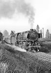 043 315 hat in Rheine Rbf den Gag 7444 nach Dortmund übernommen und ist auf dem Weg über das Verbindungsgleis auf die Strecke nach Münster (Westf). (17.10.1970) <i>Foto: Wolfgang Bügel</i>