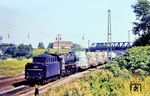 44 1025 vom Bw Gelsenkirchen-Bismarck mit einem Flüssigeisenzug in Essen-Kray. (08.1968) <i>Foto: Klaus D. Holzborn</i>