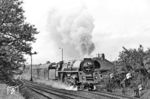 01 1531 vor P 5033 auf der Rückfahrt von Weimar nach Saalfeld (Saale) in Mellingen. (02.09.1985) <i>Foto: Thomas Fischer</i>