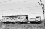 101 680 (Bw Erfurt) mit dem Fahrleitungsunterhaltungswagen 50 50 524-0110-5 in Erfurt. (12.06.1987) <i>Foto: Thomas Fischer</i>