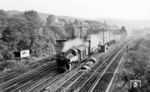 86 872 vom Bw Remscheid-Lennep mit einem Personenzug in Wuppertal Zoologischer Garten. (10.10.1959) <i>Foto: John Benson, David Hill collection</i>
