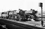 Im Bahnhof Berlin-Lichtenberg trifft 23 1048 (Bw Berlin-Lichtenberg) auf die Cottbuser 03 172. (1969) <i>Foto: Robin Fell</i>