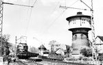 E 19 12 (Bw Nürnberg Hbf) mit dem D 40 von Berlin Anh Bf nach München Hbf in Jena Saalbf. Der Wasserturm wurde später ein Opfer des Krieges. (09.05.1941) <i>Foto: RBD Erfurt</i>