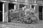 Auch der Vohwinkler Rangierbahnhof hatte seine Tätigkeit an diesem Samstag bereits eingestellt. 094 730 war ins heimatliche Bw Wuppertal-Vohwinkel zurückgekehrt. (20.02.1971) <i>Foto: Wolfgang Bügel</i>