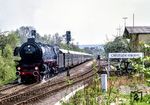 Nach einem Kreuzungshalt in Creußen (Oberfr) geht es für 01 1066 mit dem Lr aus Nürnberg weiter nach Bayreuth. (13.05.1985) <i>Foto: Joachim Schmidt</i>