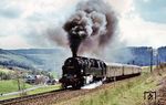 95 0027 mit dem P 18004 (Sonneberg/Thür - Saalfeld/Saale) auf den letzten Metern vor dem Bahnhof Schmiedefeld. (02.05.1981) <i>Foto: Helmut Dahlhaus</i>