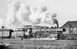 03 063 (Bw Rheine) hat in Münster (Westf) den D 65 übernommen und wird ihn an die Nordseeküste nach Norddeich Mole bringen. (03.12.1963) <i>Foto: Bernd Kappel</i>