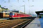 430 114/414 wurde von Hamm (Westf) aus in den 1990er Jahren häufig als Sonderzug eingesetzt. Hier fährt er durch den Bahnhof Solingen-Ohligs (heute Solingen Hbf) in Richtung Köln. (01.06.1990) <i>Foto: Joachim Bügel</i>