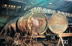 Auch die Kesselverkleidungen der 01 519 wurden im Raw Meiningen neu hergestellt. (09.12.1990) <i>Foto: Joachim Schmidt</i>