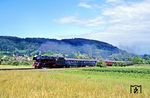01 1066 mit Sonderzug Dz 202260 zwischen Ludwigshafen (Bodensee) und Espasingen. (23.06.1990) <i>Foto: Wolfgang Bügel</i>