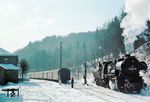 52 8094 (Bw Sangerhausen) hat den P 18508 aus Berga-Kelbra nach Stolberg (Harz) gebracht und ergänzt dort ihre Wasservorräte. (21.02.1983) <i>Foto: Thomas Fischer</i>