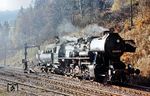 52 8096 vom Bw Sangerhausen ergänzt ihre Wasservorräte im Bahnhof Stolberg (Harz). (07.11.1982) <i>Foto: Thomas Fischer</i>