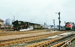 001 111 fährt mit E 1794 (Hof - Bamberg - Würzburg - Stuttgart) aus dem Bahnhof Neuenmarkt-Wirsberg. (03.1973) <i>Foto: Robin Fell</i>