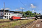 101 009 mit dem umgeleiteten EC 9 nach Zürich HB in Wuppertal-Steinbeck. (04.07.2025) <i>Foto: Wolfgang Bügel</i>