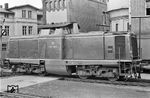Die Bielefelder V 100 1008 (ab 1968: 211 008) in ihrem Heimatbahnhof Bielefeld Hbf. (22.07.1965) <i>Foto: Wolfgang Jahn</i>