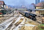 Die Crailsheimer 023 028 fährt mit P 3543 nach Ulm aus dem Bahnhof Aalen.  (03.1971) <i>Foto: Robin Fell</i>