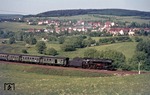 Der Nachmittagspersonenzug N 4654 (Lebach ab 15.25 Uhr - Wemmetsweiler an 15.49 Uhr) passiert mit 023 036 die Ortschaft Wustweiler. (21.05.1975) <i>Foto: Wolfgang Bügel</i>