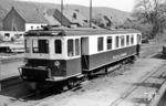 VT 51 (DWK, Baujahr 1927) war 1935 zusammen mit dem VT 52 und den VB 53 und 54 von der Vorgebirgsbahn zur Brohltalbahn gekommen. Im Bw Brohl BE wartet er auf seinen nächsten Einsatz. Ein Jahr später wurde er ausgemustert. (13.04.1961) <i>Foto: Gerhard Karl</i>