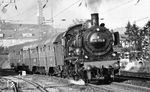 Ausfahrt des P 3955 nach Eutingen (Württ) mit der Tübinger 038 772 in Böblingen. (07.07.1971) <i>Foto: Burkhard Wollny</i>
