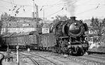 044 375 (44 1376) verlässt mit einem Güterzug nach Rottweil den Bahnhof Böblingen. (07.07.1971) <i>Foto: Burkhard Wollny</i>