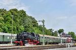 Ausfahrt der Gastlok 86 1744 im Bahnhof Putbus. (15.06.2025) <i>Foto: Joachim Schmidt</i>