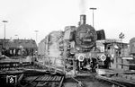 38 3283 auf der Drehscheibe ihres Heimat-Bw Münster (Westf). (15.05.1964) <i>Foto: Bernd Kappel</i>