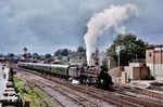 BR 73170, eine Standard Class 5 von Doncaster Works (Baujahr 1957), verlässt mit einem Personenzug den Bahnhof Southampton Central.  (25.07.1965) <i>Foto: Robin Fell</i>