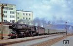 001 150 erreicht mit dem D 854 (Hof - Bamberg - Nürnberg) den Bahnhof Kulmbach. (04.1973) <i>Foto: Robin Fell</i>