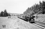 01 109 (Bw Hof) mit E 1622 nach Regensburg bei Kirchenlamitz. (01.08.1963) <i>Foto: Karl-Ernst Maedel</i>
