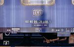 Da die ICE 1-Mittelwagen zur Inbetriebnahme der ICE 1-Triebköpfe noch nicht verfügbar waren, wurden die Messfahrten mit ausrangierten Liege- und Schnellzugwagen durchgeführt und waren mit speziellen für 200 km/h zugelassenen Drehgestellen ausgerüstet. Die Bezeichnung für diese Waggons war „ICE SCHUTZ M“ oder „ICE UEBERG I bzw. II“. Die Dummy-Züge wurden im Bahnhof Opladen von den Triebköpfen bespannt. (02.08.1990) <i>Foto: Joachim Bügel</i>