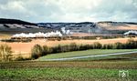 Der nachmittägliche Sandzug mit zwei 50ern auf der Steigung zwischen Königshofen (Baden) und Boxberg-Wölchingen bei Schweigern (Baden). (04.1974) <i>Foto: Karsten Risch</i>
