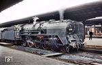 03 219 (Bw Osnabrück Hbf) mit einem Eilzug in Wanne-Eickel. (06.1955) <i>Foto: Manfred van Kampen</i>