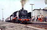 Die Sensation des Jahres 1972 war der Kauf der 24 009 in der DDR. Unmittelbar nach der Ankunft der Lok im Westen bespannte sie ab dem 24.09.1972 Sonderzüge im ganzen Bundesgebiet. Dabei besuchte sie auch die frühere Heimat vieler 24er in Rahden (Westf). (30.09.1972) <i>Foto: Klaus D. Holzborn</i>