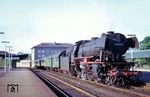 023 010 (Bw Kaiserslautern) vor N 4586 nach Kaiserslautern im Bahnhof Pirmasens. (06.1973) <i>Foto: Robin Fell</i>