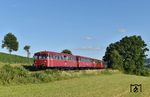 Die abendliche Leistung von Passau nach Freyung war nur schwach besetzt. Sie wurde dennoch vierteilig mit 798 776, 998 034, 998 840 und 798 706 gefahren, weil nach dem Ende der Bundeswehrveranstaltung viele Fahrgäste von Freyung zurück nach Waldkirchen und Passau befördert werden mußten. (28.06.2025) <i>Foto: Ralf Opalka</i>