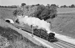 01 130 (Bw Nürnberg Hbf) mit E 237 nach Nürnberg am neuen Schwaikheimer Tunnel. Er war der erste Tunnel in Deutschland, der 1964/65 in Spritzbetonbauweise erstellt wurde. (23.05.1966) <i>Foto: Wolfgang Jahn</i>