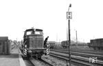 Als Remscheid-Lennep noch ein richtiger Bahnhof war, rangierte dort die 1960 fabrikneu an das Bw Wuppertal-Steinbeck ausgelieferte V 60 695. (1960) <i>Foto: Wilfried Sieberg</i>