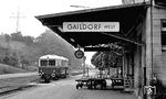 Ein WEG-Triebwagen als Pendelzug nach Untergrönningen im Bahnhof Gaildorf West. (01.06.1971) <i>Foto: Burkhard Wollny</i>