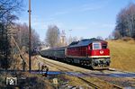 Die Meininger 132 050 fährt mit P 7003 nach Meiningen durch Oberrohn. (24.02.1991) <i>Foto: Wolfgang Bügel</i>