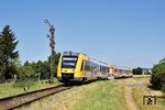 VT 621 und VT 602 der HLB fahren als RB 29423 aus Nidda in Beienheim ein. Die vorbereitenden Maßnahmen zur Modernisierung der Horlofftalbahn haben 2024 begonnen, die eigentlichen Baumaßnahmen, verbunden mit der heute leider üblichen Streckensperrung, laufen 2026 an. (30.06.2025) <i>Foto: Zeno Pillmann</i>