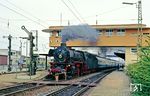 41 360 auf ihrer Geburtstagstour vor Sonderzug Dz 25420 in Bingen (Rhein). (11.08.1990) <i>Foto: Joachim Bügel</i>