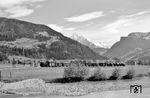 Lok 1 mit einem GmP von Mayrhofen nach Jenbach bei Ramsau. (27.05.1962) <i>Foto: Gerhard Karl</i>