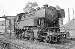 065 013 hatte im Bw Aschaffenburg zwischenzeitlich ihre Restaurationsarbeiten weitgehend abgeschlossen. (02.04.1971) <i>Foto: Wolfgang Bügel</i>