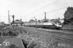 Ein 601 fährt als IC 159 "Prinzregent" (Frankfurt/M - München) durch den Bahnhof Frankfurt Süd. (01.08.1974) <i>Foto: Joachim Claus</i>