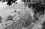 Obwohl sich 1966 der Bahnhof Wommen an der Bahnstrecke Bebra - Eisenach im Dornröschenschlaf befand und nur noch wenige durchfahrende Züge hier verkehrten, sahen die Bahnanlagen dort besser aus als auf vielen Strecken der heutigen Bahn AG. (16.06.1966) <i>Foto: Wolfgang Jahn</i>
