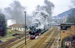 Nach einer Hauptuntersuchung im Raw Meiningen bespannte 01 150 des DB-Museums Nürnberg einen öffentlichen Sonderzug nach Arnstadt als Lastprobefahrt. In der Ausfahrt aus dem Bahnhof Meiningen legte sie sich mit dem 3-Wagenzug ordentlich ins Zeug. (29.03.1991) <i>Foto: Wolfgang Bügel</i>